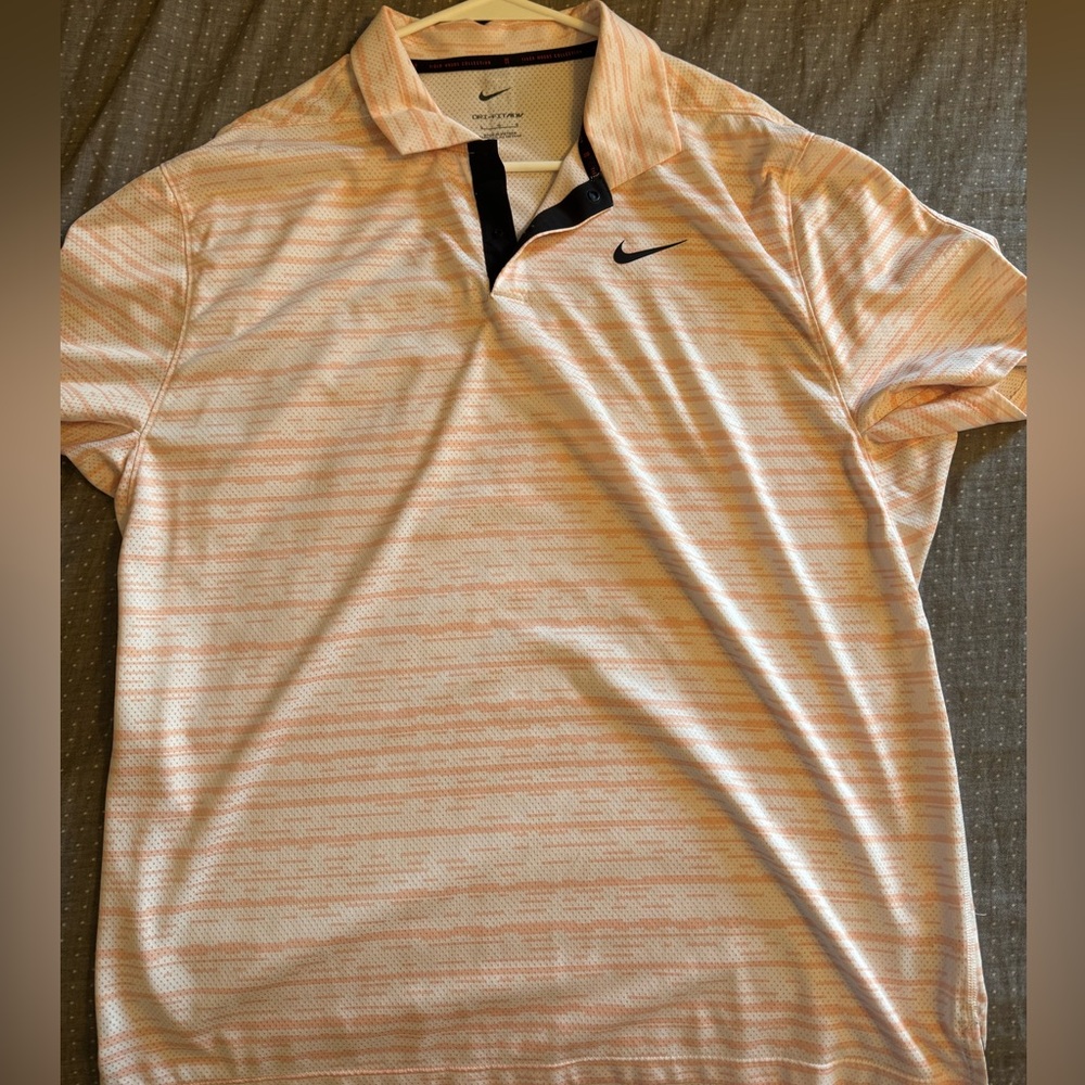 Nike DriFit Poli